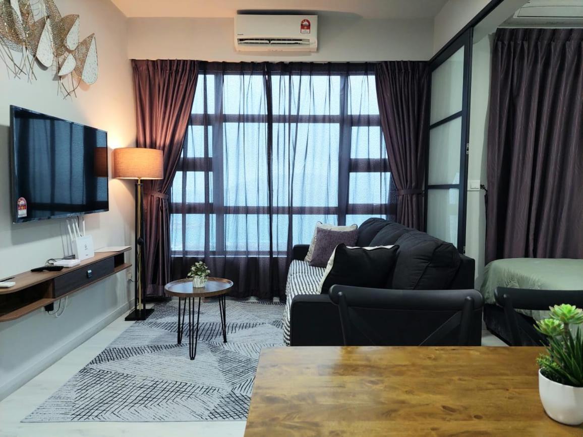Apartment J'stay Seaview Jesselton Quay *