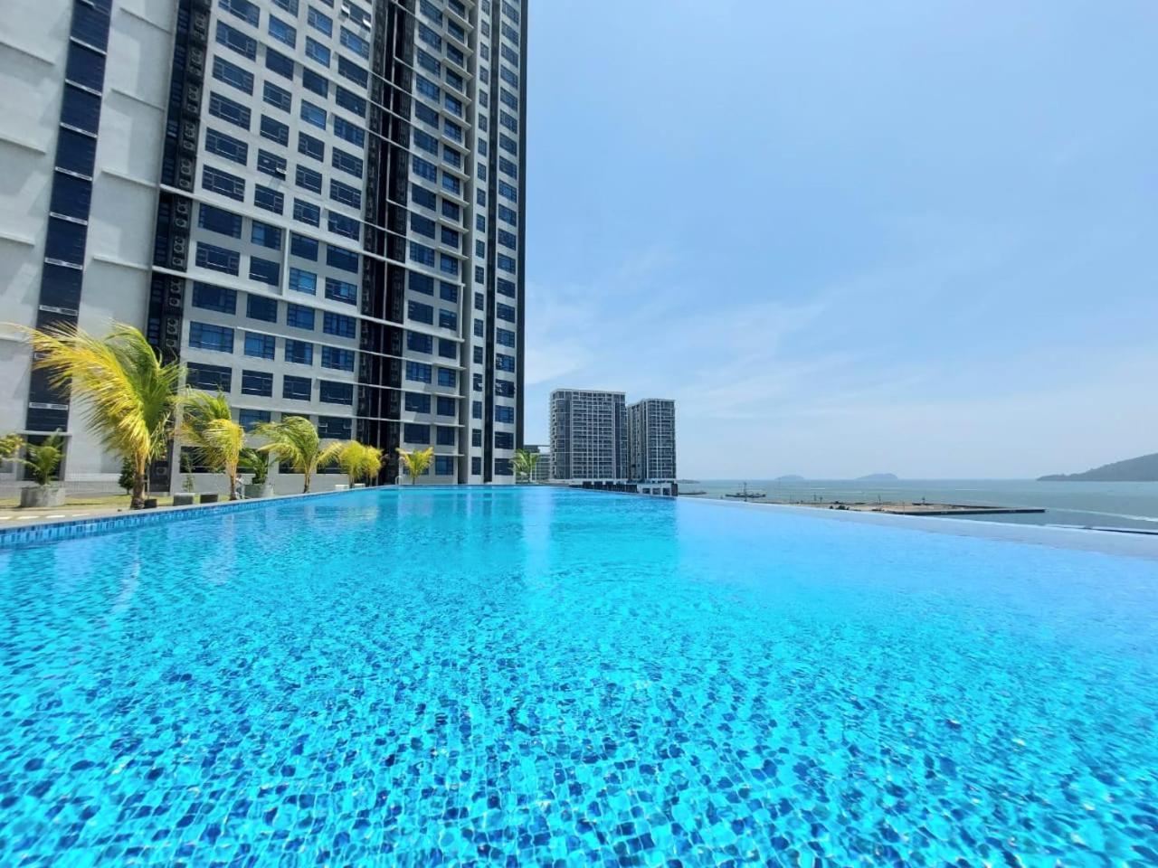 J'stay Seaview Jesselton Quay *