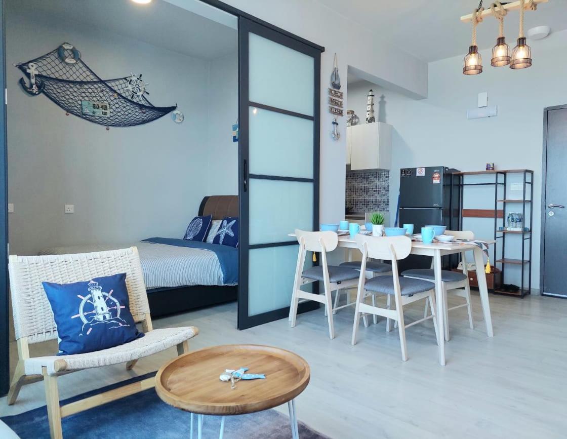 Apartment J'stay Seaview Jesselton Quay *
