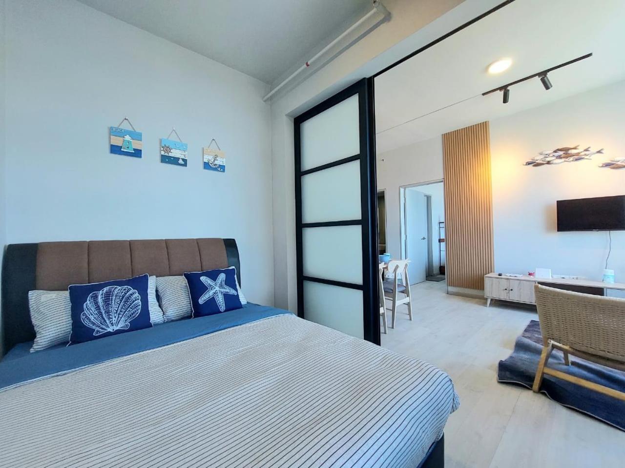 Apartment J'stay Seaview Jesselton Quay