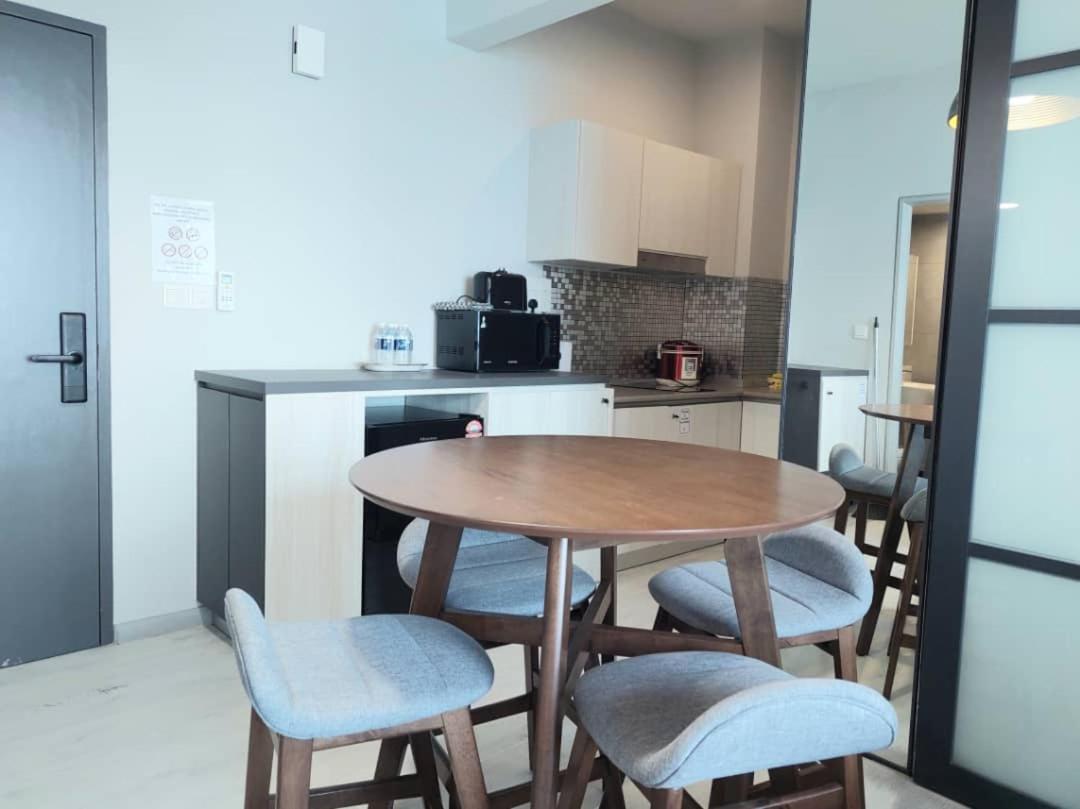 Apartment J'stay Seaview Jesselton Quay Kota Kinabalu